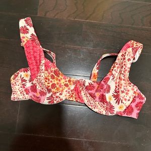 NWOT Kulani Kinis Bikini Top